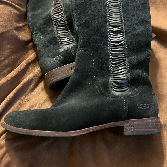 UGG Australia Annisa Mid Calf Boot in size 7 used. - Picture 9 of 10